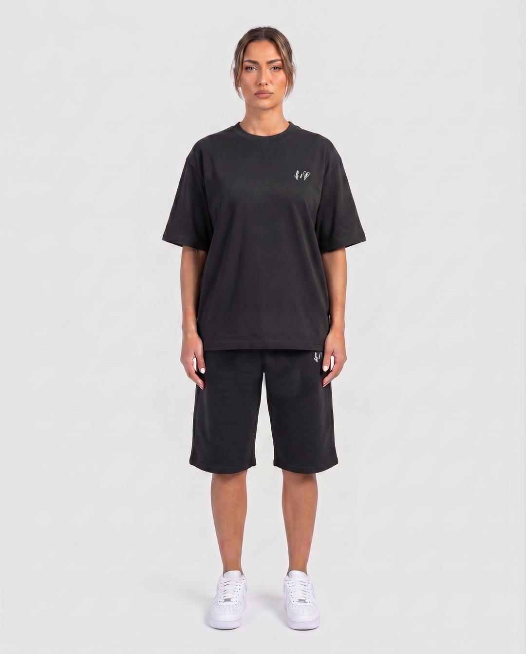 SUMMER BASICS BLACK SHORTS