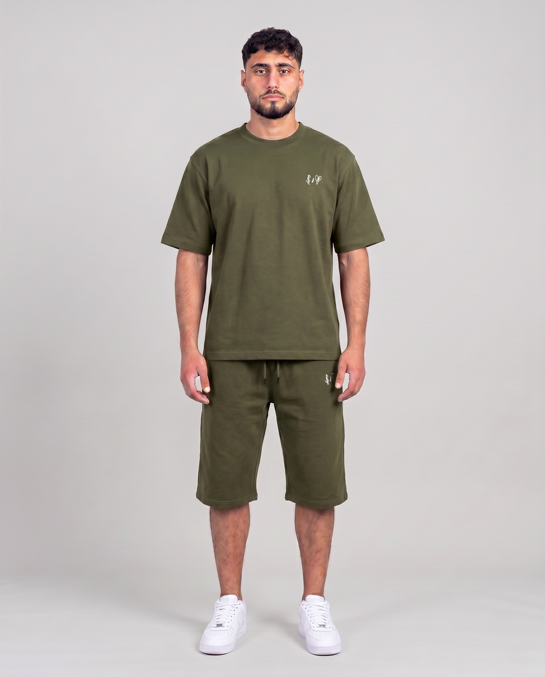 SUMMER BASICS OLIVE GREEN SHORTS