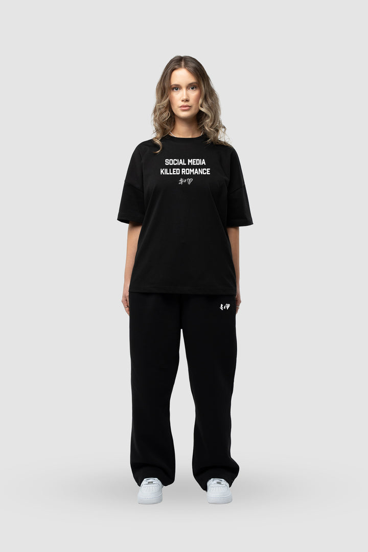 SOCIAL MEDIA KILLED ROMANCE BLACK T-SHIRT
