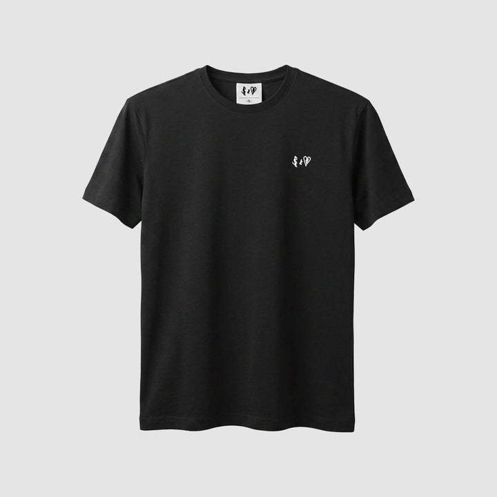 BASIC BLACK SLIM TEE