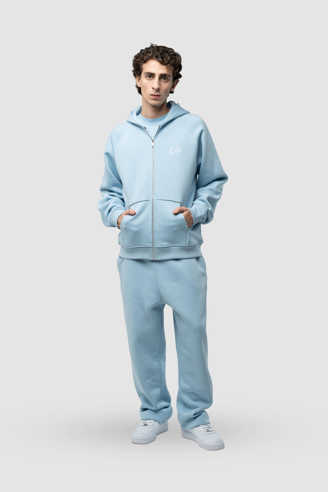 BASIC BABY BLUE ZIP-HOODIE