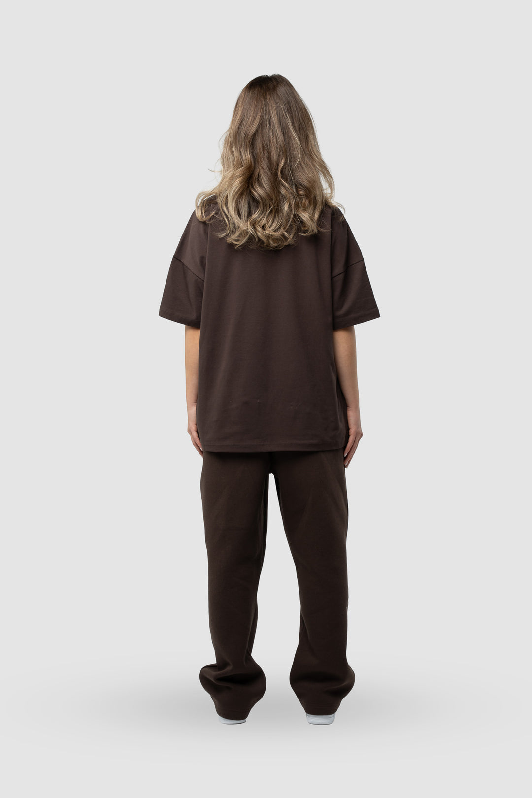 BASIC CHOCOLATE T-SHIRT