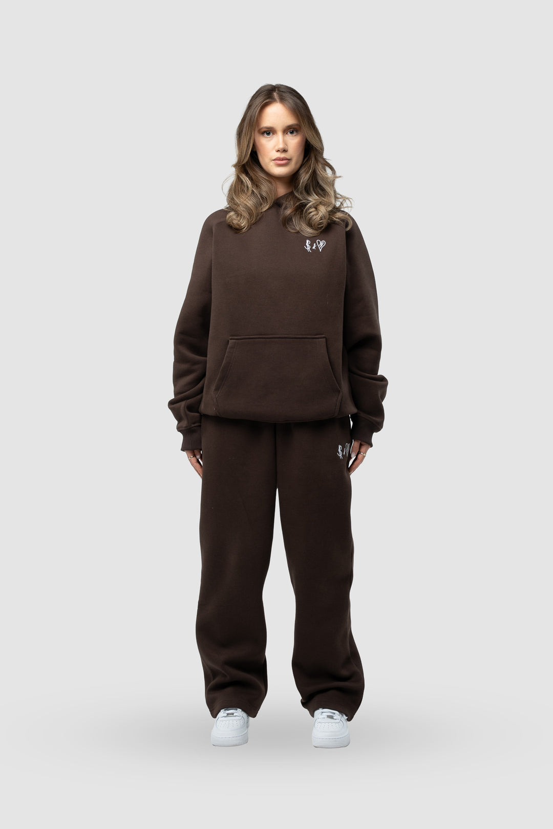 BASIC CHOCOLATE TRACKSUIT WITH HOODIE