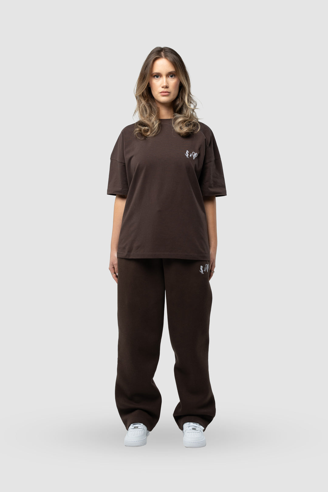 BASIC CHOCOLATE T-SHIRT