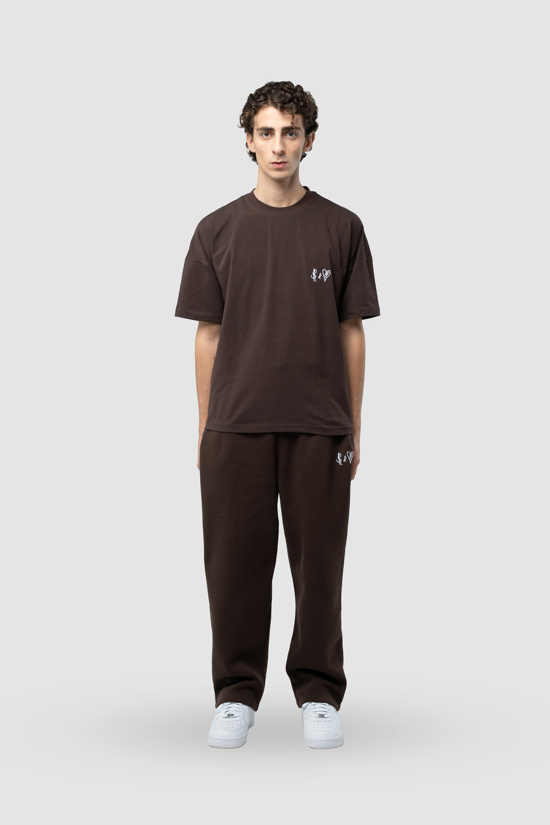 BASIC CHOCOLATE T-SHIRT