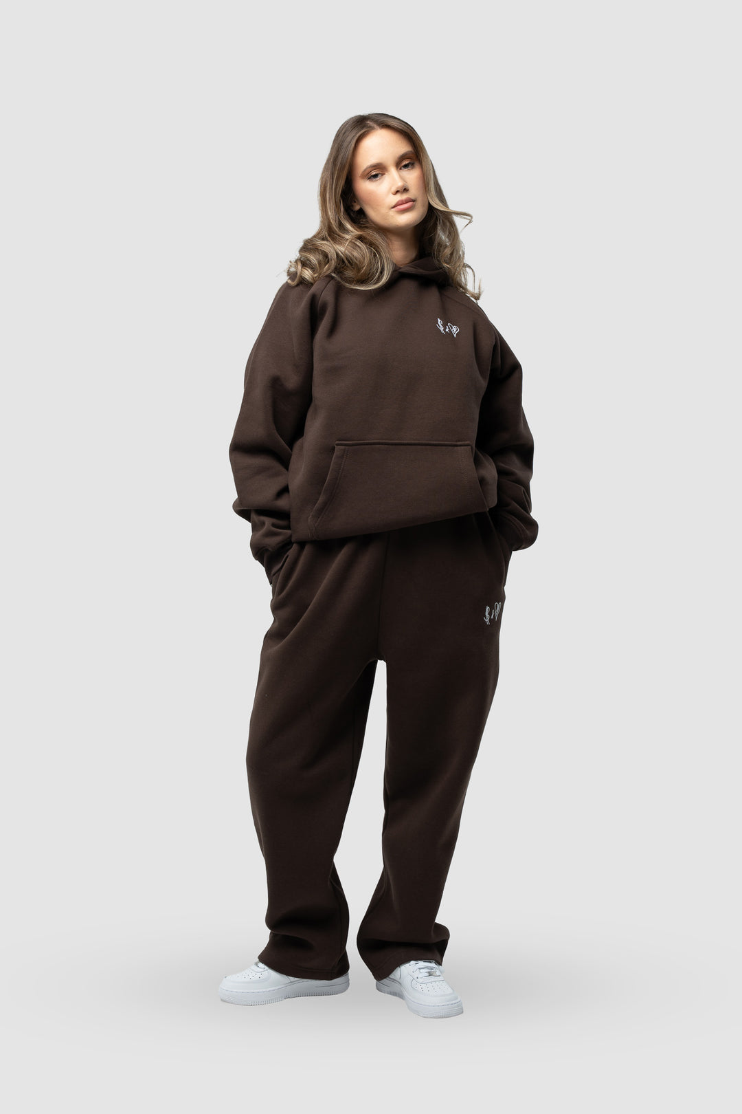 BASIC CHOCOLATE HOODIE