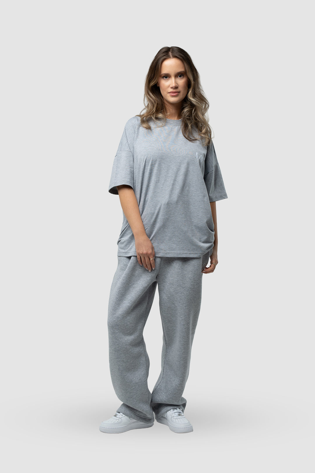 BASIC DARK GREY T-SHIRT