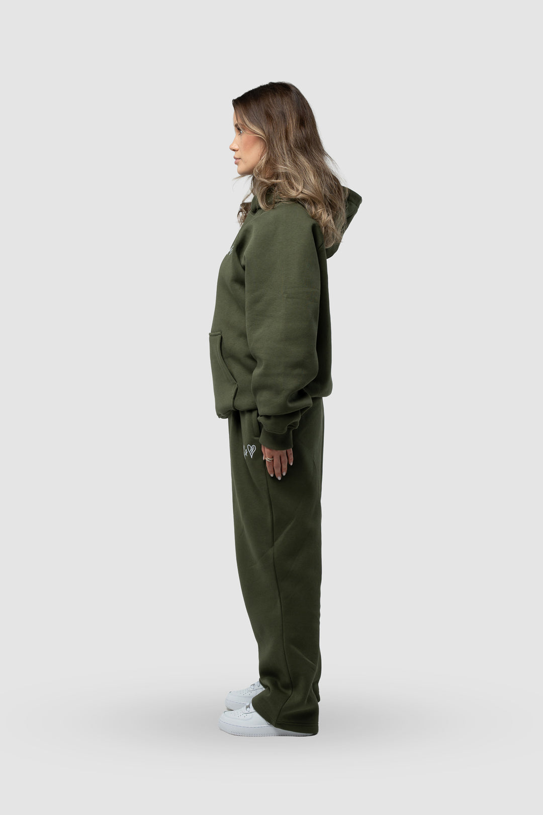 BASIC OLIVE GREEN JOGGER