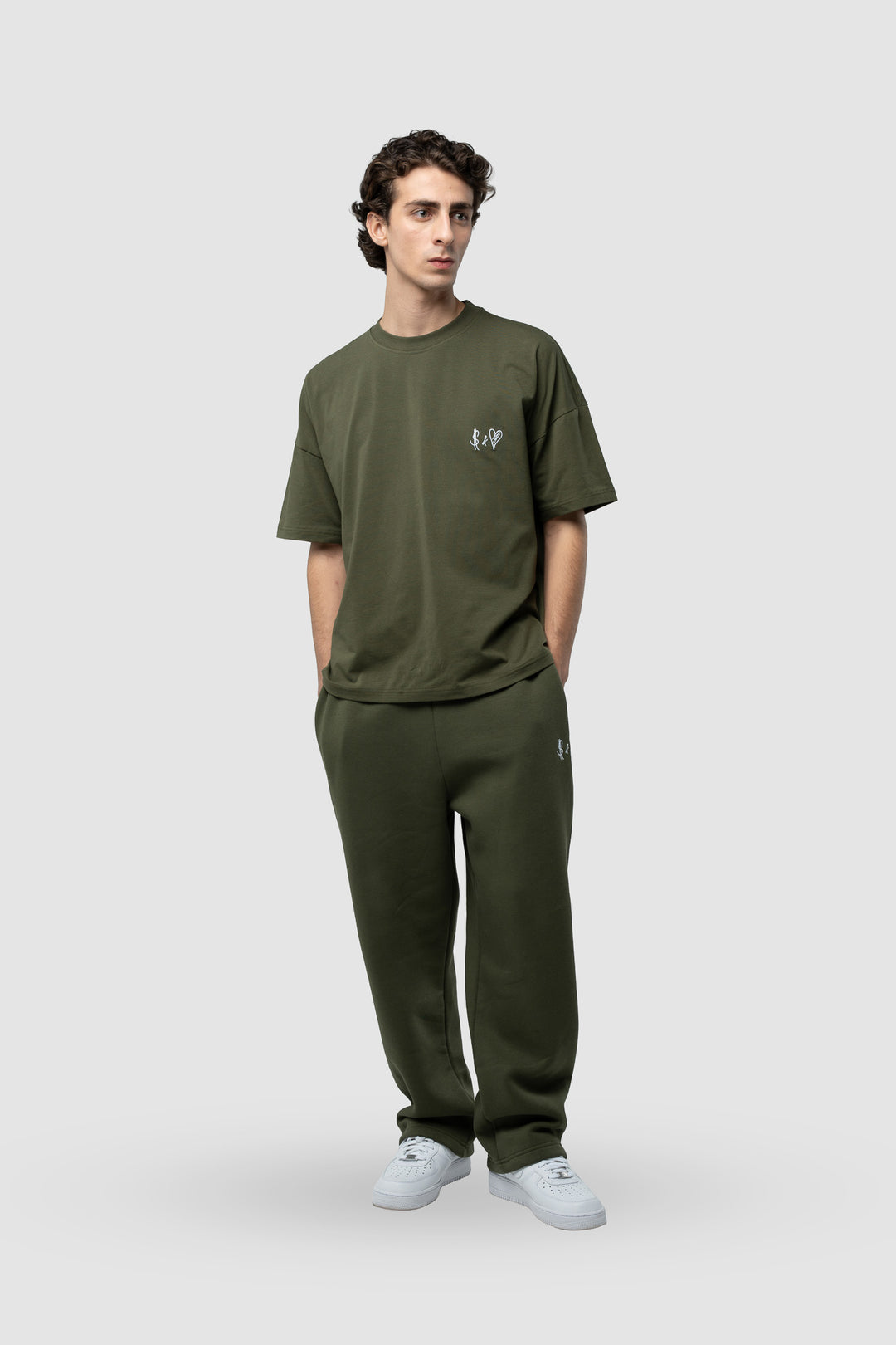 BASIC OLIVE GREEN T-SHIRT