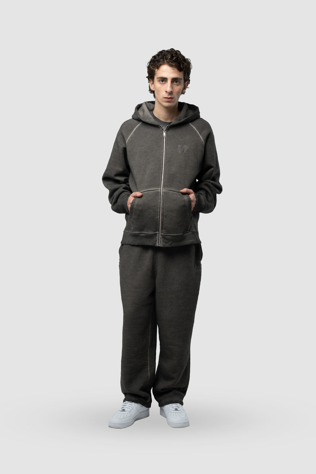 BASIC WASHED BLACK TRACKSUIT WITH ZIP-HOODIE