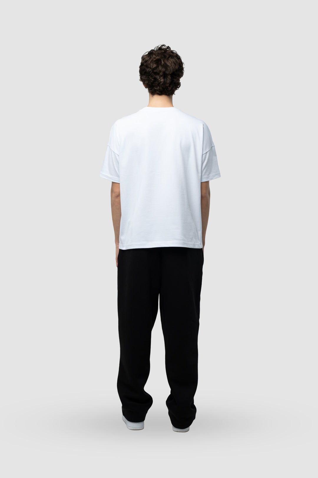 BASIC WHITE T-SHIRT