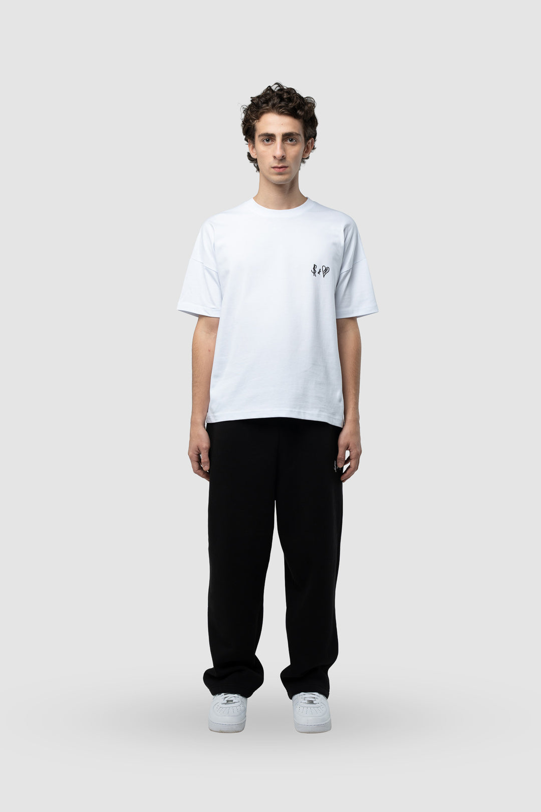 BASIC WHITE T-SHIRT