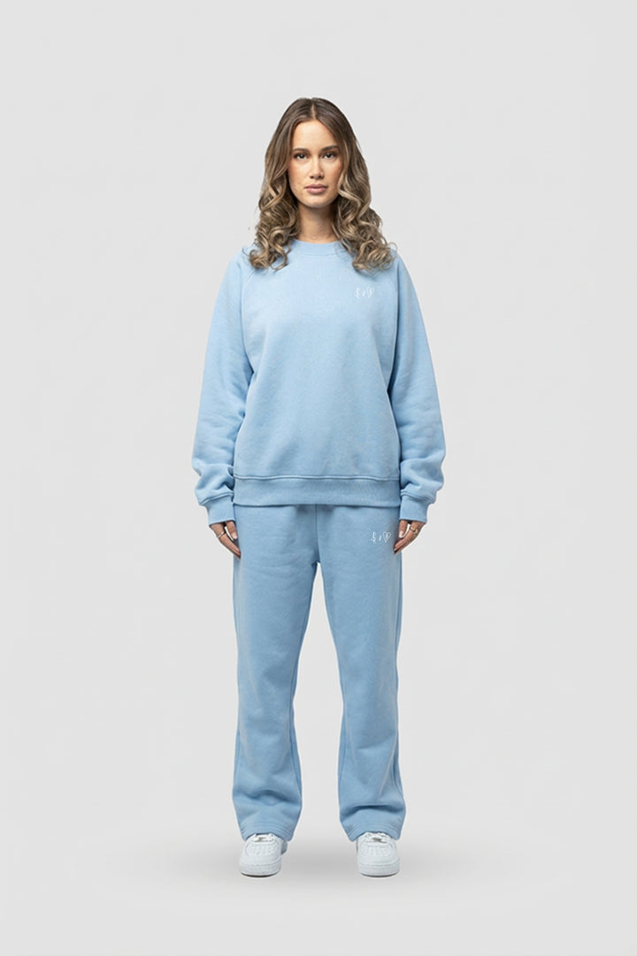 BASIC BABY BLUE SWEATER