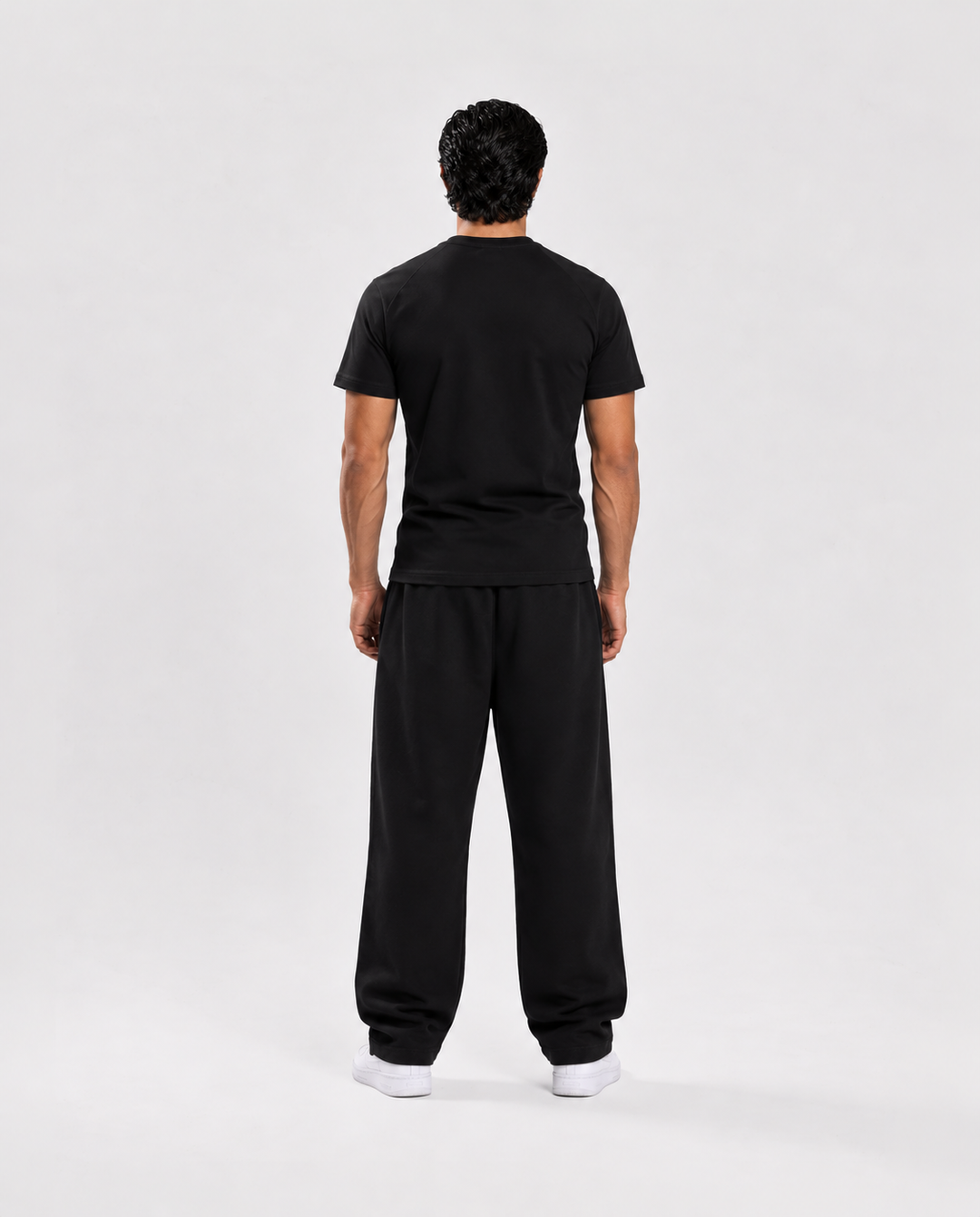 BASIC BLACK SLIM TEE