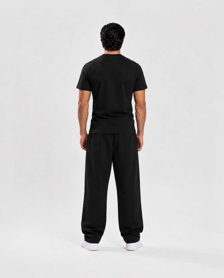 BASIC BLACK SLIM TEE
