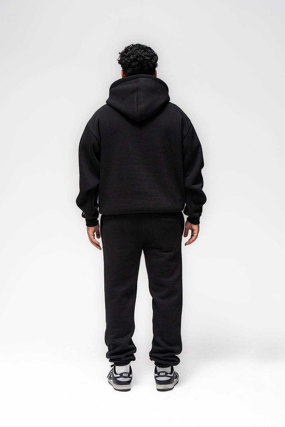 Basic Hoodie Black Logo