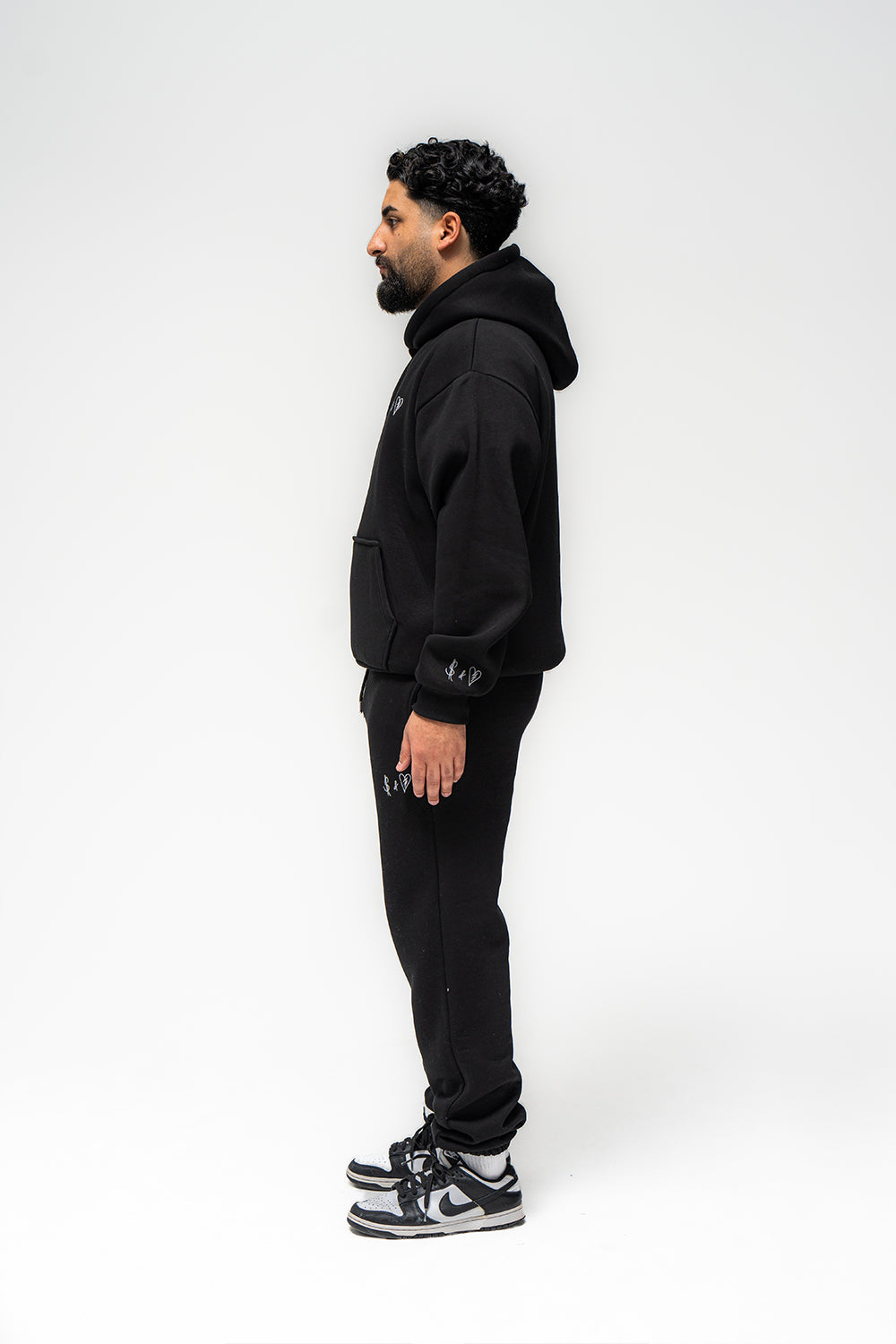 Basic Hoodie Black Logo