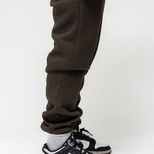 Basic Jogger Dark Brown Logo