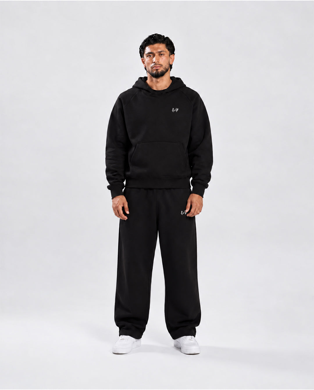 BASIC BLACK TRACKSUIT WITH HOODIE