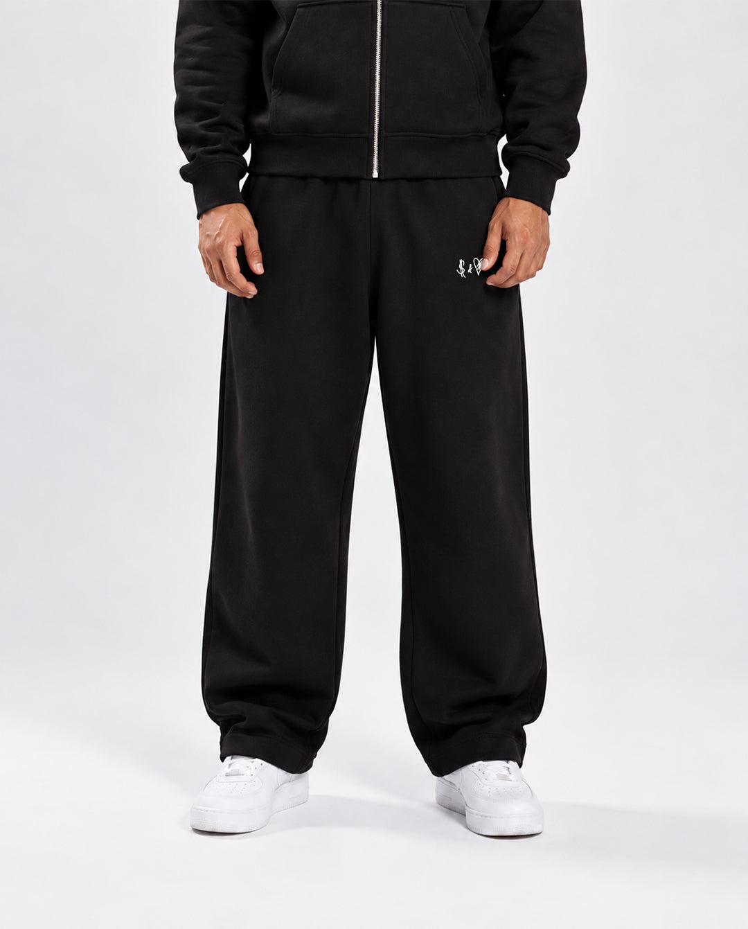 BASIC BLACK JOGGER