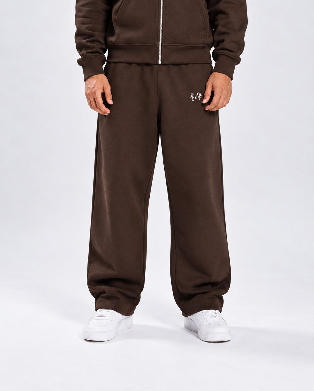 BASIC CHOCOLATE JOGGER